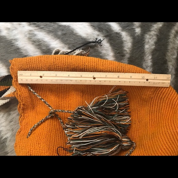 🏝Unique Knit Colombian Crossbody - Picture 9 of 10